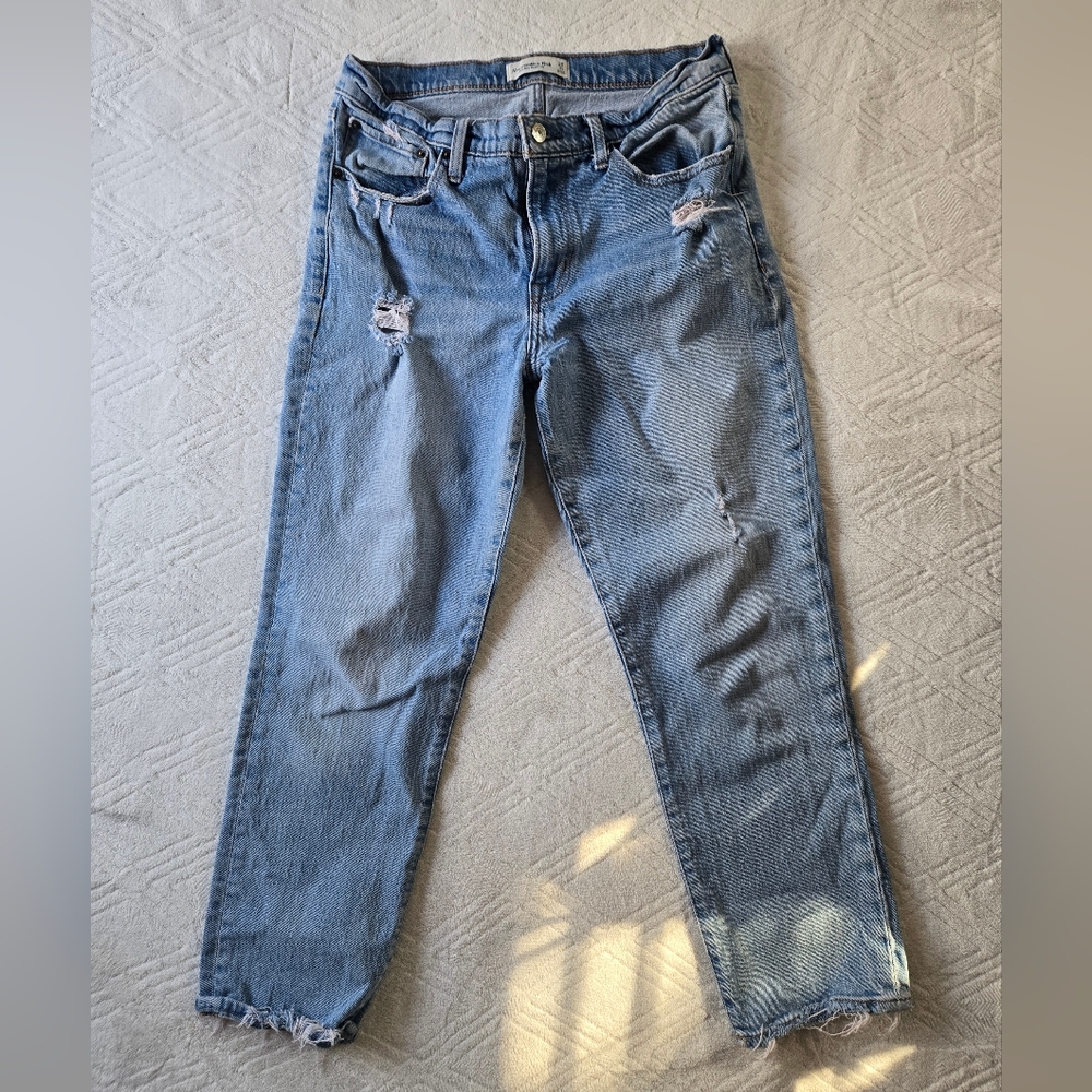 Light Blue Distressed Women’s Jeans
